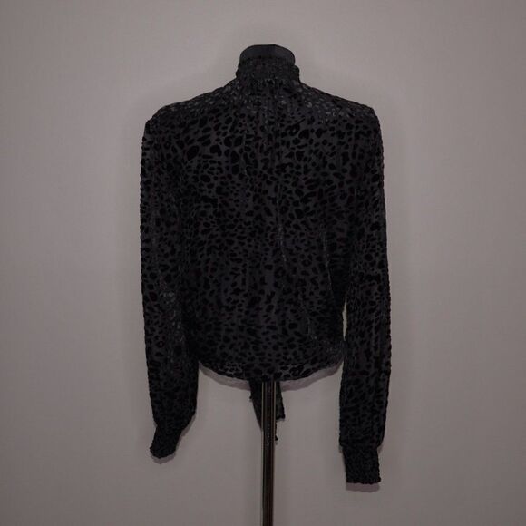 Maison Cinqcent Black Velvet Leopard Print Mock Neck Blouse Sz XS - Picture 4 of 8